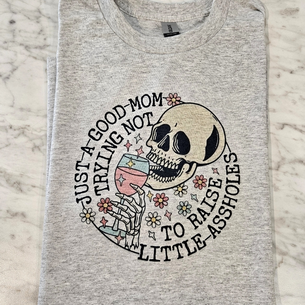Mom short Sleeve Shirt skeleton skull humor cute good mom funny popular